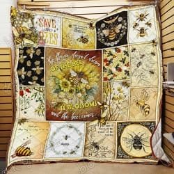 The Flower Blossoms And The Bee Comes Quilt Geembi™