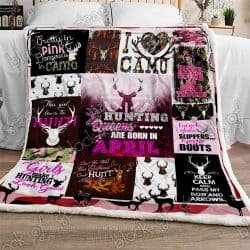 April Girls Hunting Queens Sofa Throw Blanket Geembi™