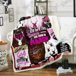 March Girls Hunting Queens Sofa Throw Blanket Geembi™