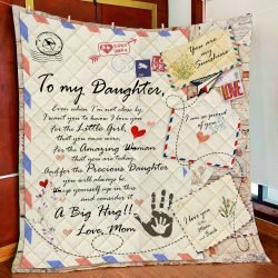 To My Daughter. A Big Hug From Mom Quilt Blanket Geembi™