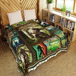 Bigfoot - And Into The Forest I Go To Lose My Mind And Find My Soul Quilt Blanket Geembi™