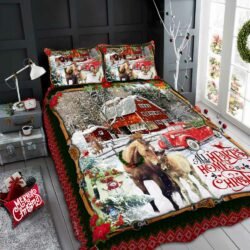 Horse Red Truck. All Hearts Come Home For Christmas Quilt Bedding Set Geembi™