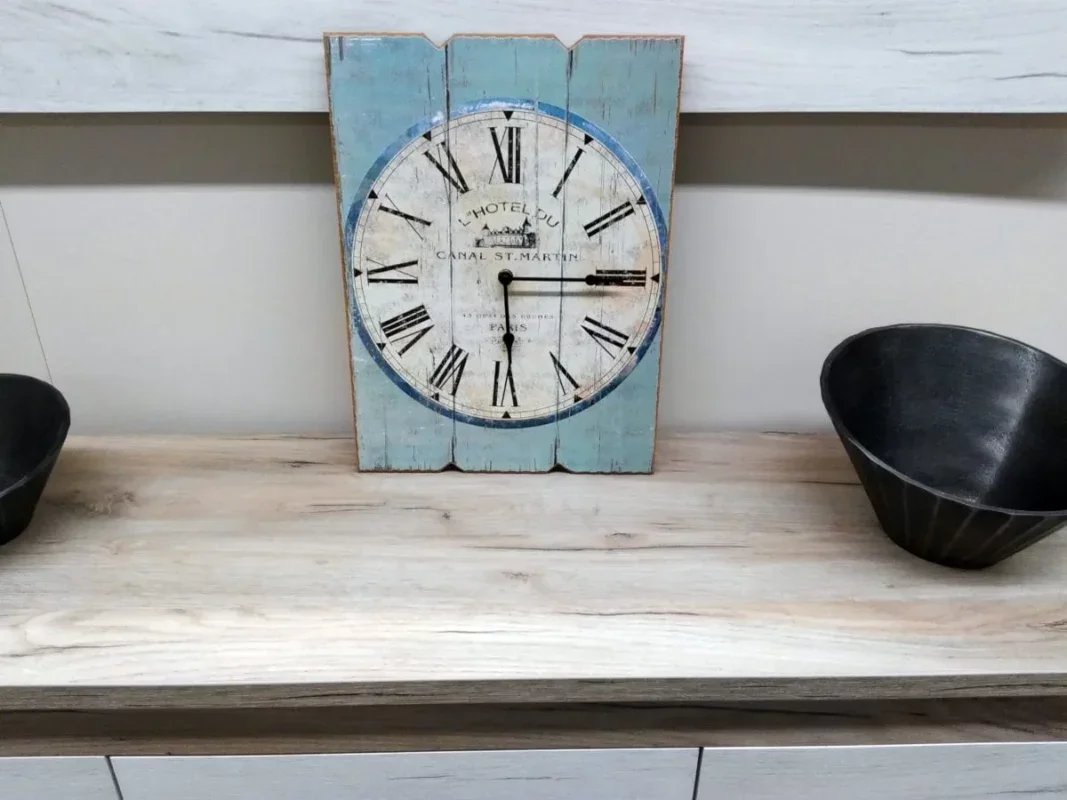 a clock like wooden piece