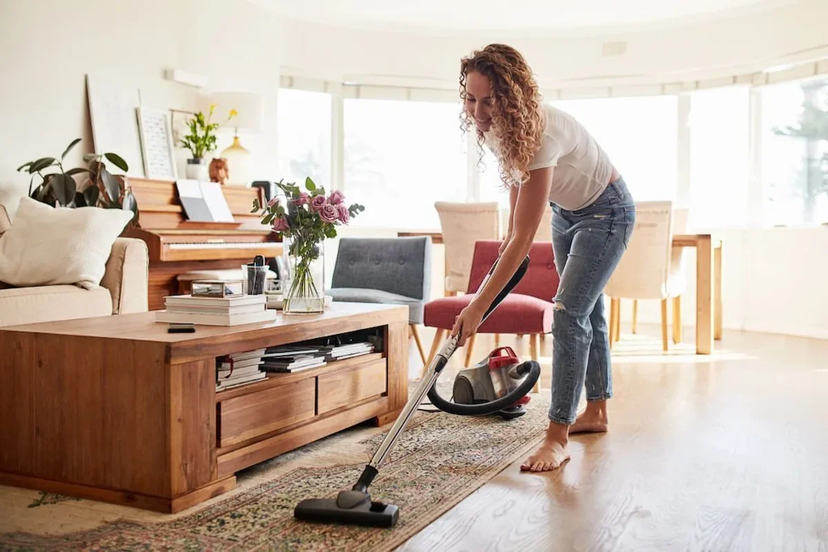 how to clean an area rug on hardwood floor